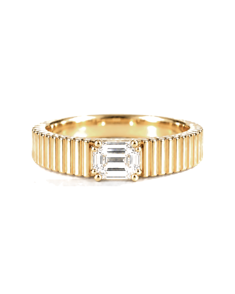 The Reed — Emerald Fluted Wedding Band