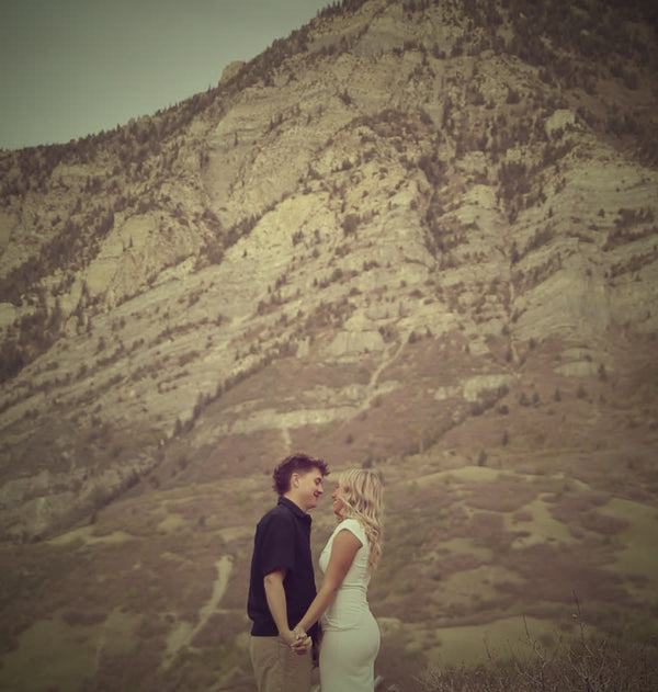 She said yes — a Lavora couple in the canyon
